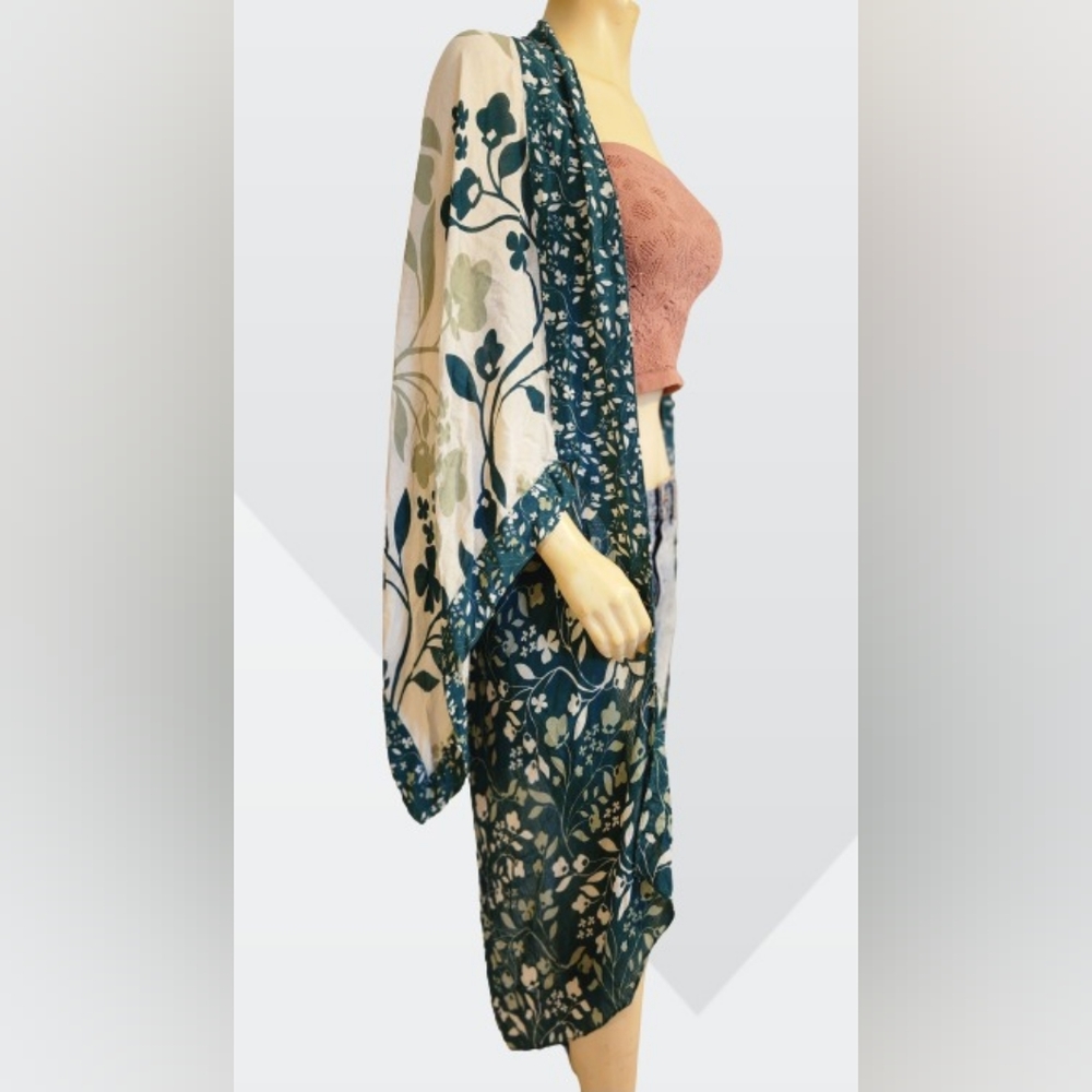 Free People Marley Print Kimono One Size Green and Cream NWT - Picture 5 of 9